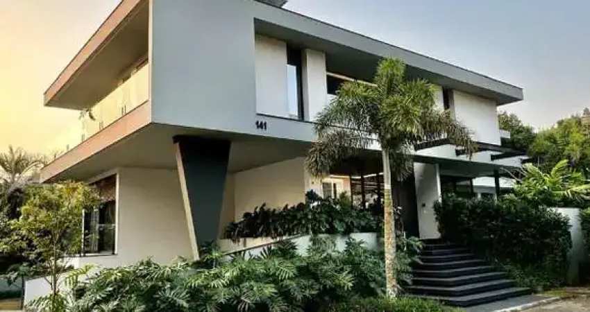Casa em condomínio de luxo em jurerê, florianópolis-sc: 4 quartos, 4 suítes, 4 salas, 4 banheiros, 4 vagas, 430m²!