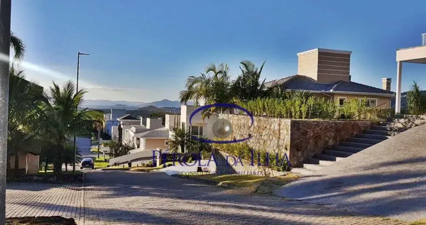 Terreno de 703m² em condomínio à venda no córrego grande, florianópolis-sc