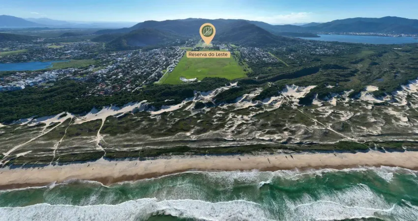 Terreno em condomínio fechado à venda na Rodovia Doutor Antônio Luiz Moura Gonzaga, 200, Rio Tavares, Florianópolis