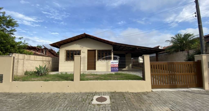 Casa com 2 quartos para alugar no Centro, Balneário Piçarras 