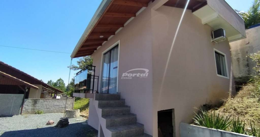 Casa em condomínio fechado com 1 quarto para alugar no Armação, Penha 