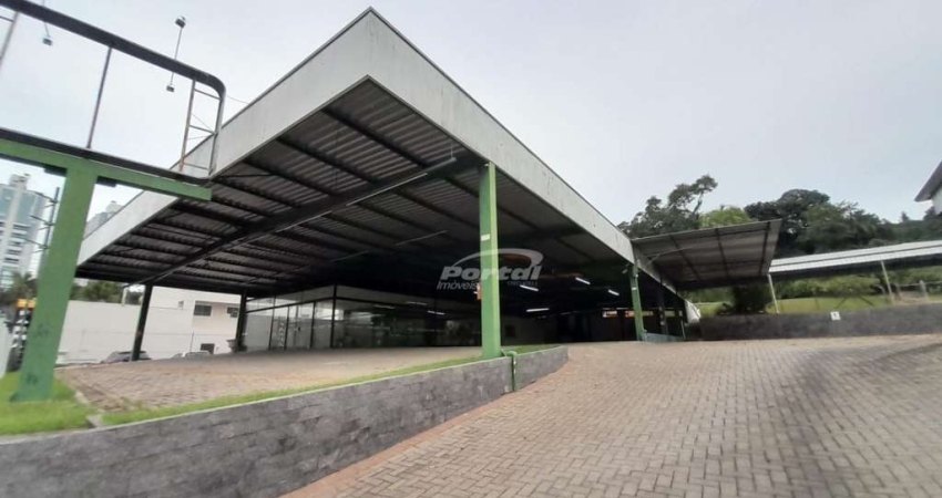 Barracão / Galpão / Depósito com 5 salas para alugar no Velha, Blumenau 