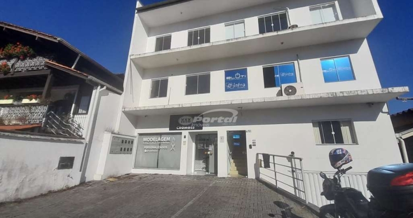 Ponto comercial com 1 sala para alugar no Velha, Blumenau 