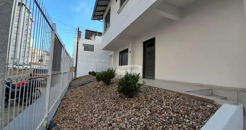 Casa 3 dormitórios disponível para locação no bairro ponta aguda blumenau
