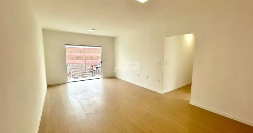 Apartamento à venda, com 3 dormitórios, no bairro garcia em blumenau/sc!