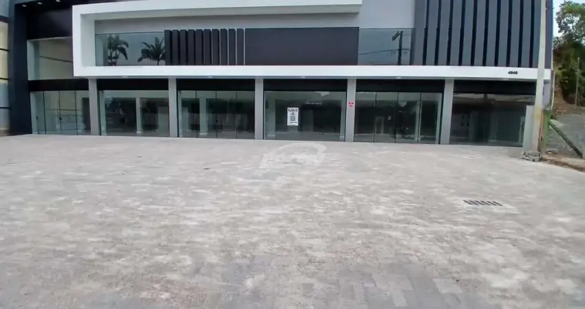 Loja térrea disponível para locação no bairro bela vista, em gaspar/sc.