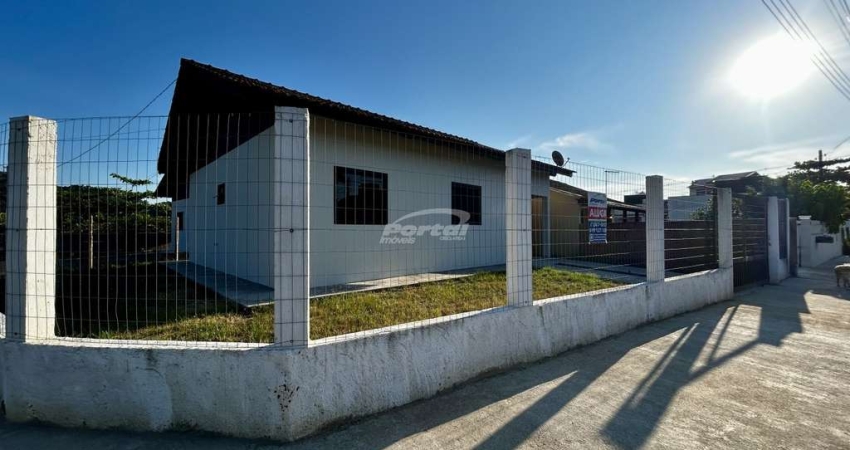 Casa com 2 quartos para alugar na Nossa Senhora de Fátima, Penha 