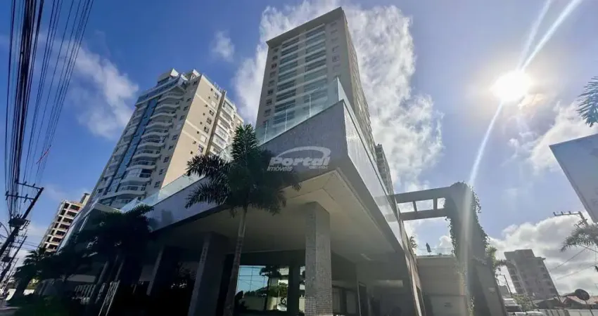 Apartamento mobiliado com 3 dormitórios, sendo 1 suíte no bairro itacolomi em balneário piçarras/sc