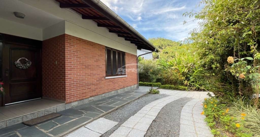 Casa com 3 quartos à venda no Ponta Aguda, Blumenau 