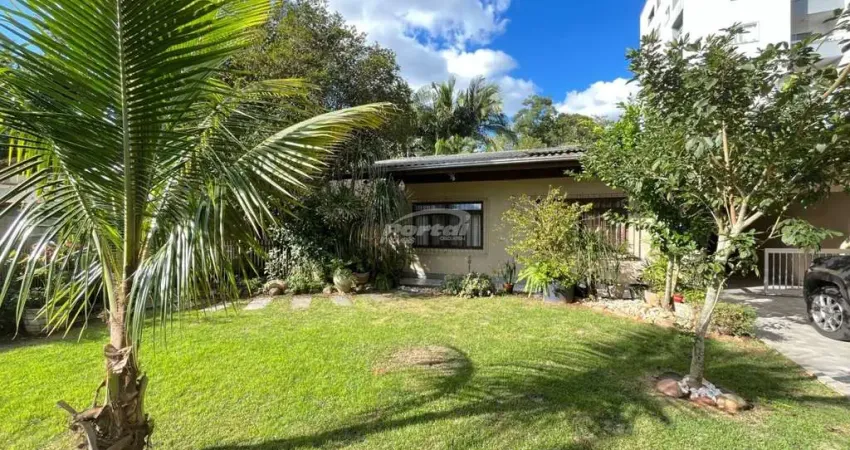 Casa com 3 quartos à venda no Velha Central, Blumenau 