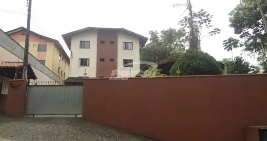 Apartamento com 3 quartos para alugar no Velha, Blumenau 
