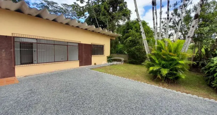 Casa com 3 quartos para alugar no Velha, Blumenau 