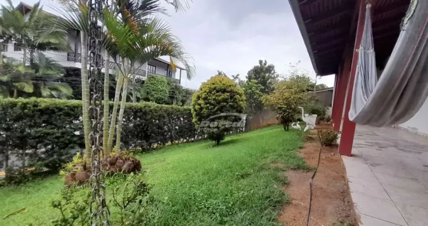 Casa semi mobiliada 3 dormitórios no bairrro fidélis, blumenau