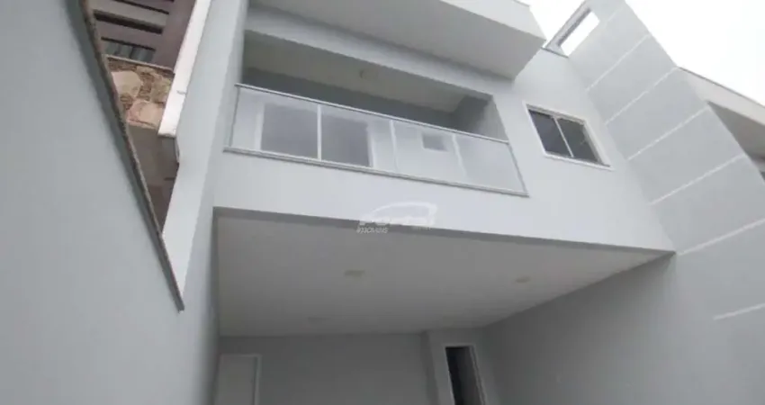 Casa com piscina disponível para locação no bairro escola agrícola – blumenau/sc.