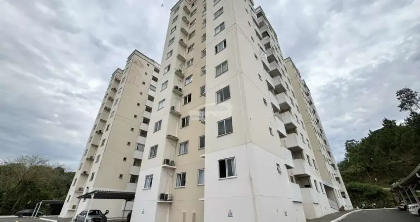 Imóvel com 02 dormitórios sendo, sala de estar com painel de tv sob medida, cozinha com móveis sob medida, sala de jantar, banheiro social, área de serviço e 01 vaga de garagem coberta.