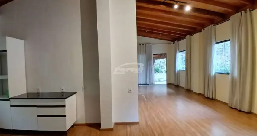 Casa semimobiliada 3 dormitórios no bairro progresso, blumenau