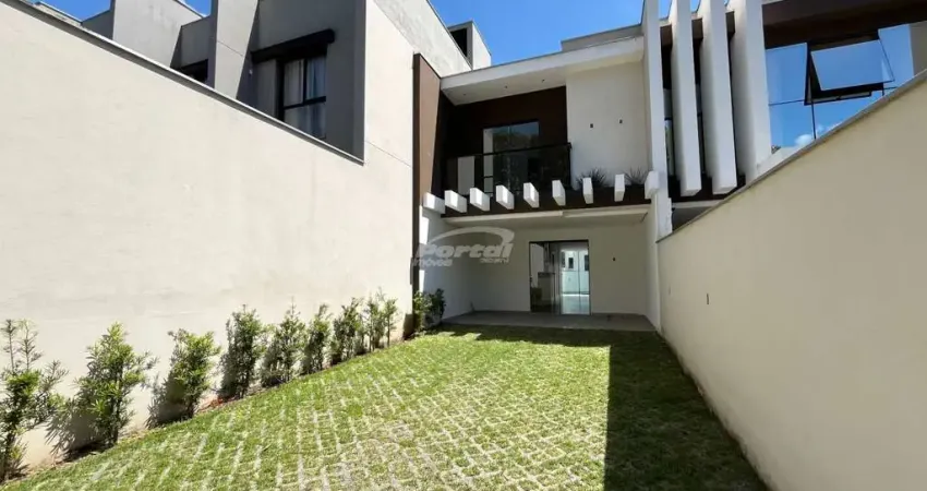 Belíssima casa de alto padrão pronta para morar no bairro ponta aguda!