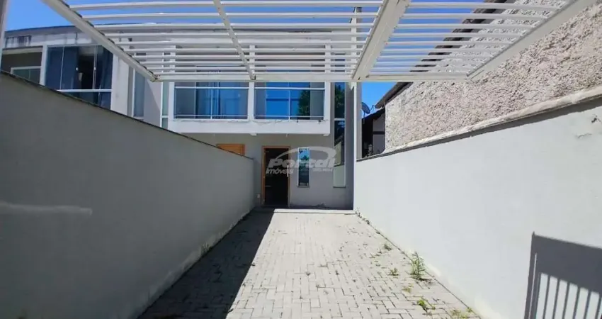 Casa 02 suítes (1 com sacada), disponível para locação, no bairro itoupava central, blumenau sc.