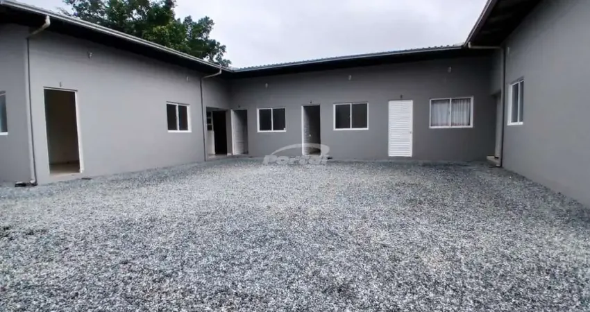 Apartamento/kitnet disponível para locação no bairro salto do norte, em blumenau/sc.