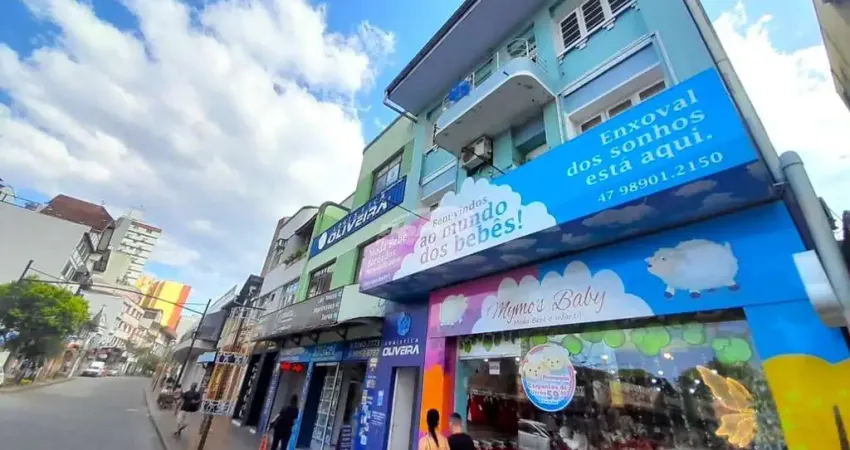 Sala comercial disponível para locação no centro de blumenau.