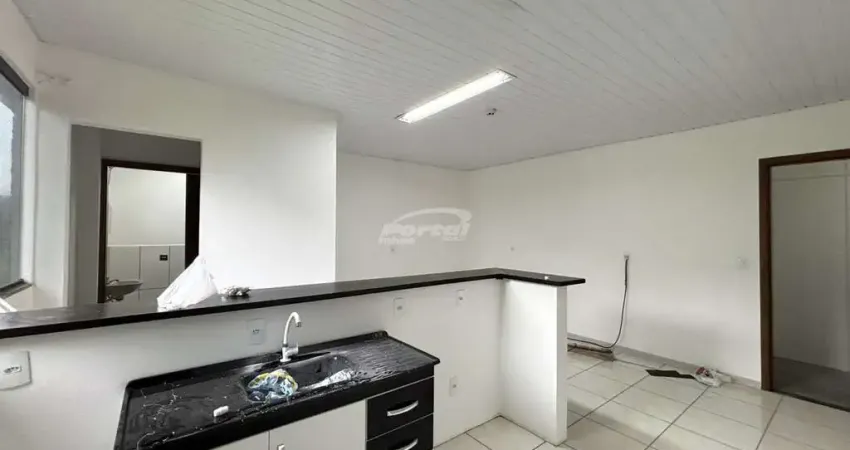 Imovel com 28m², com dormitório e cozinha conjugados, banheiro social, area de serviço e 01 vaga de garagem descoberta. ideal para 01 pessoa ou casal.