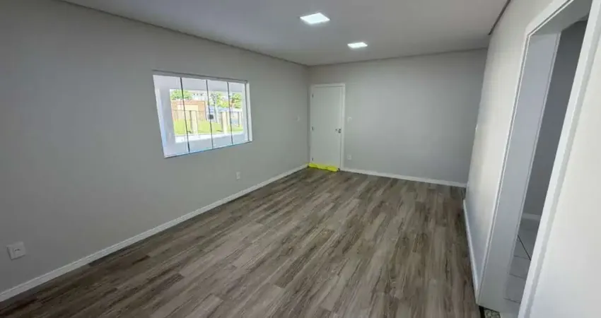 Casa disponível para locação comercial ou residencial no bairro Sete de Setembro em Gaspar.