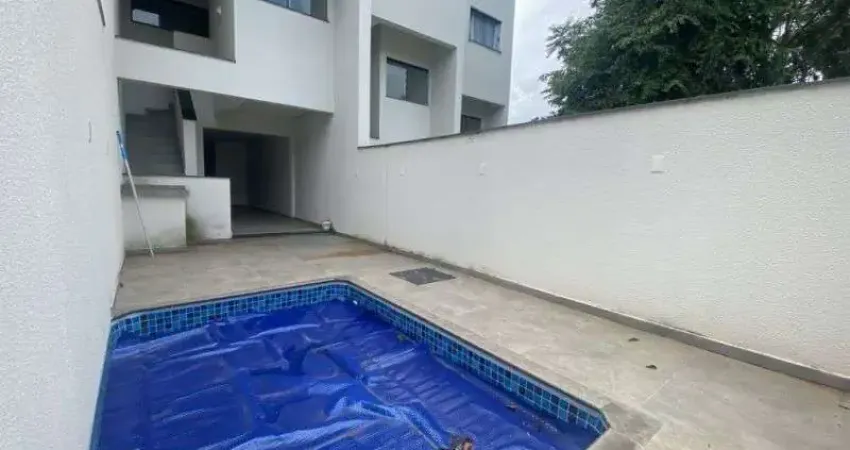 Sobrado TRIPLEX disponível para Venda no bairro Escola Agrícola – Blumenau/SC.