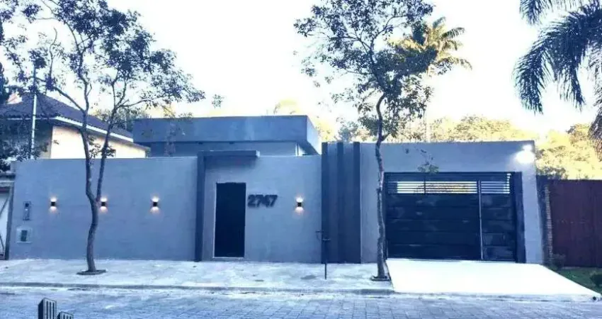 Casa Térrea Alto Padrão à venda em Cotia/SP no bairro Gramado