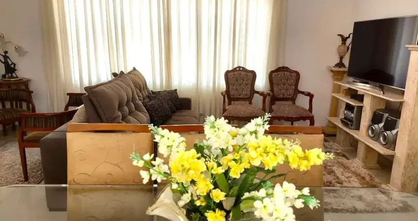 Sobrado com 3 suítes: espaço, conforto e sofisticação em perfeita harmonia