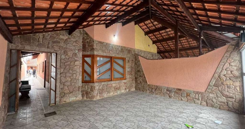 Casa com 3 quartos, Caiçara, Praia Grande - R$ 780 mil, Cod: 3074