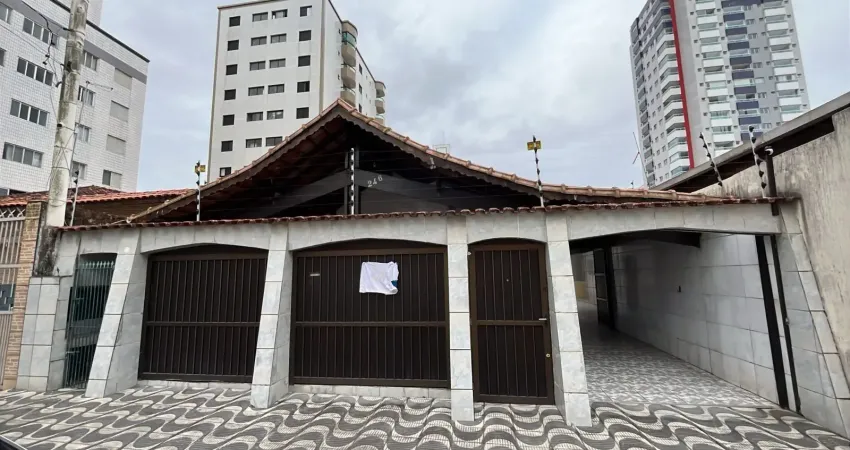 Casa na ocian – praia grande/sp excelente oportunidade de morar com conforto e espaço em um dos bairros mais completos de praia grande! esta casa conta com 2 dormitórios, sendo 1 suíte, sala ampla, c