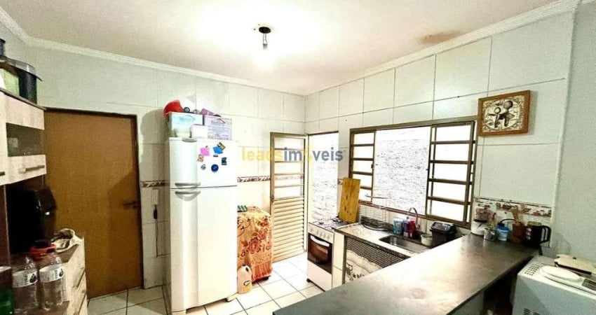 Casa para Venda em Ribeirão Preto, Jardim Helena, 2 dormitórios, 1 suíte, 2 banheiros, 2 vagas