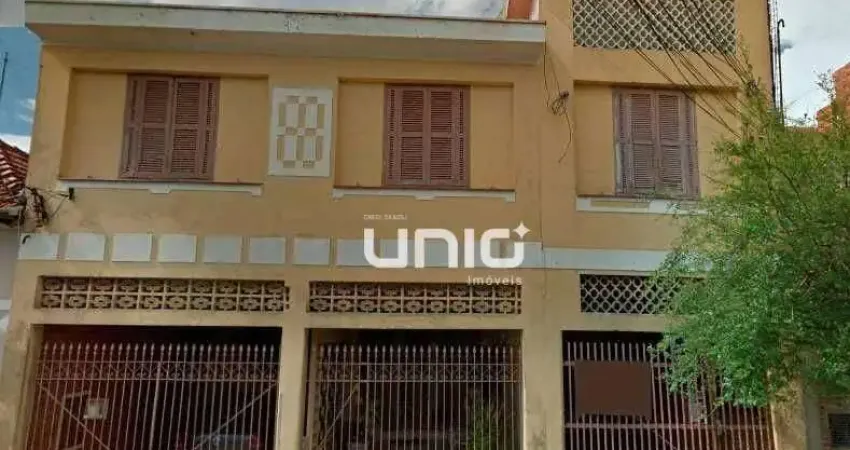 Casa com 8 dormitórios à venda, 194 m² por R$ 1.300.000,00 - Alto - Piracicaba/SP