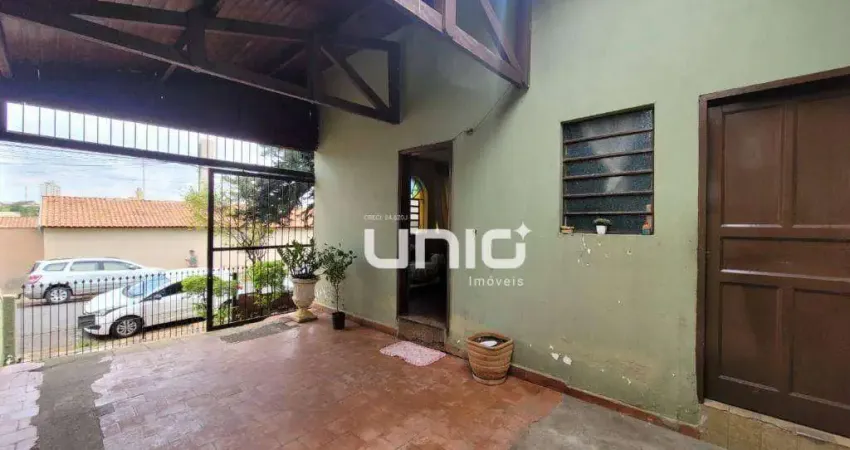 Casa a venda no Bairro Higienópolis - Piracicaba/SP  com 215m² de terreno  e 105,10m² de área construída, sendo 3 dormitórios