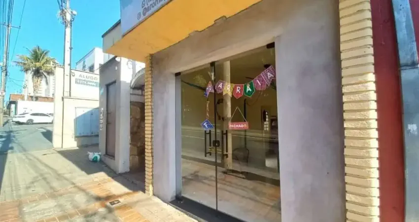 Casa com ponto comercial à venda no bairro são dimas, em piracicaba