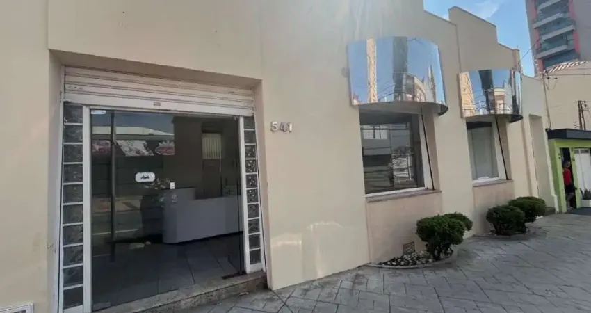 Salão comercial para alugar no bairro Centro em Piracicaba/SP