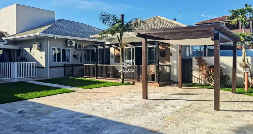 Casa com 5 quartos à venda na Sanei, 343, Caiobá, Matinhos