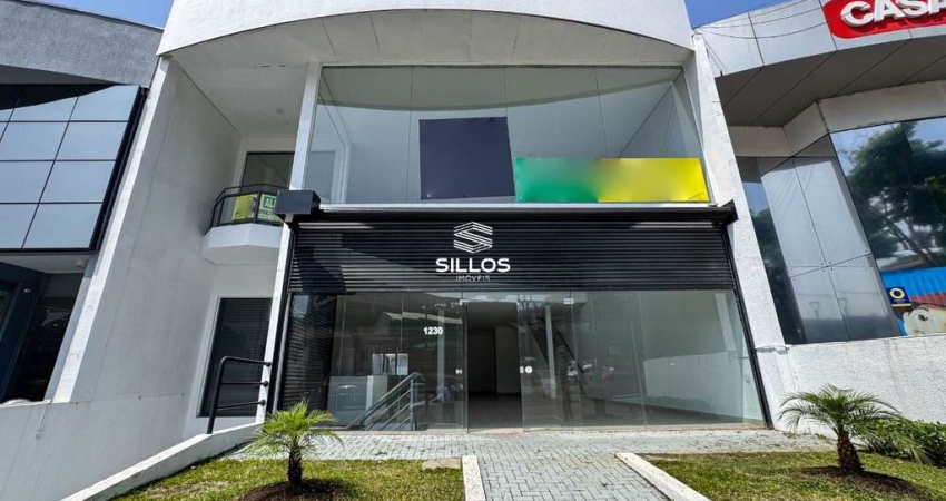 Loja com 634 m² para alugar com estacionamento no Juvevê em Curitiba
