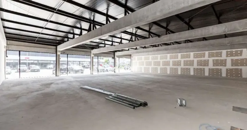 Loja 04 com 93,00 m² para alugar no Centro Comercial Vila Lamu no Novo Mundo