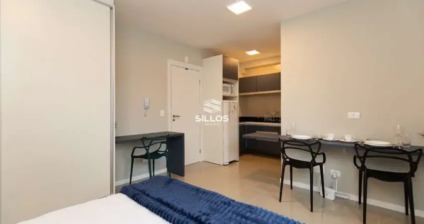 Studio mobiliado com 1 suíte para alugar no Centro de Curitiba
