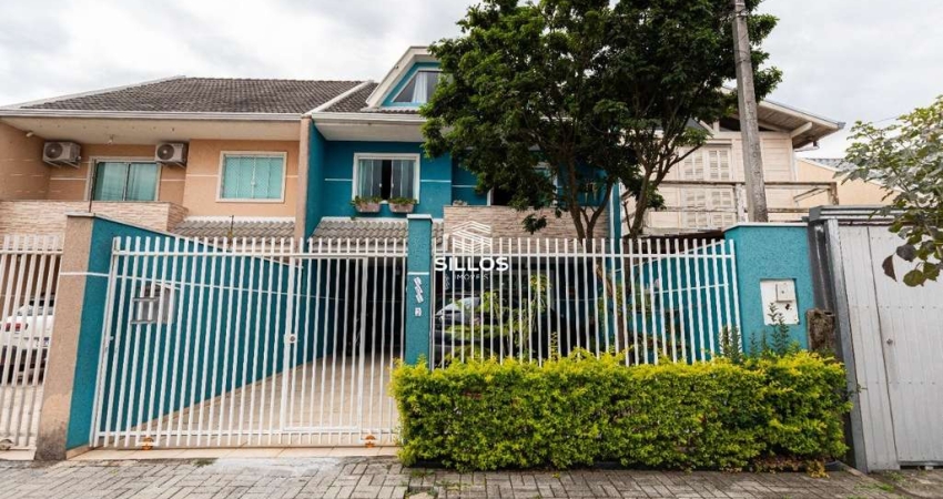 Sobrado triplex com 3 quartos à venda no Cajuru em Curitiba