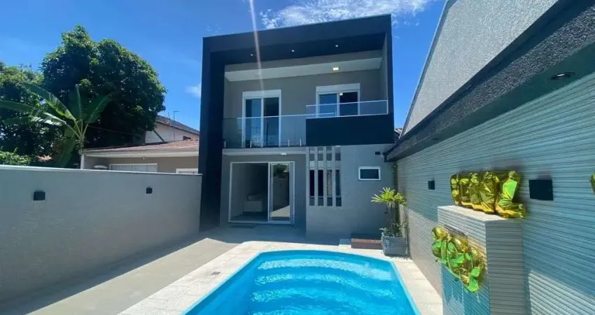 Sobrado contendo 4 dormitórios sendo 1 suíte - Piscina e espaço goutmet.
