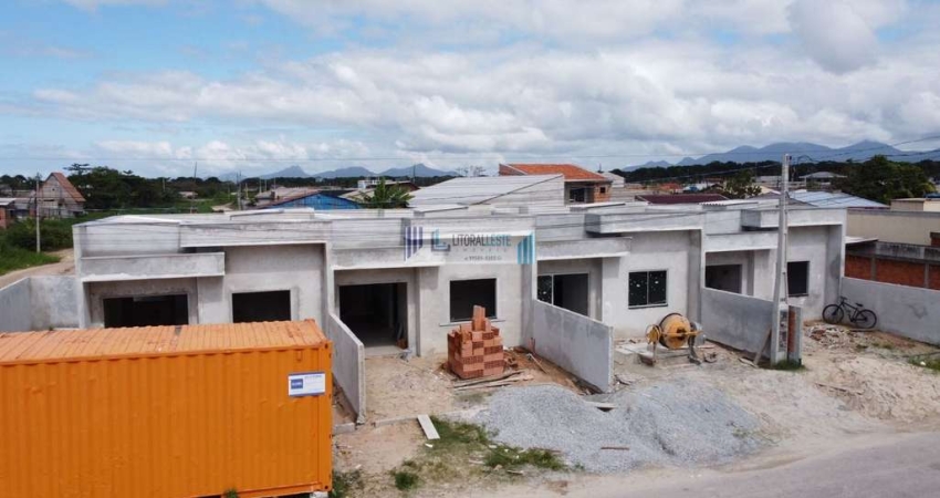 Residência com excelente acabamento - 2 dormitórios e bwc social - a partir de.
