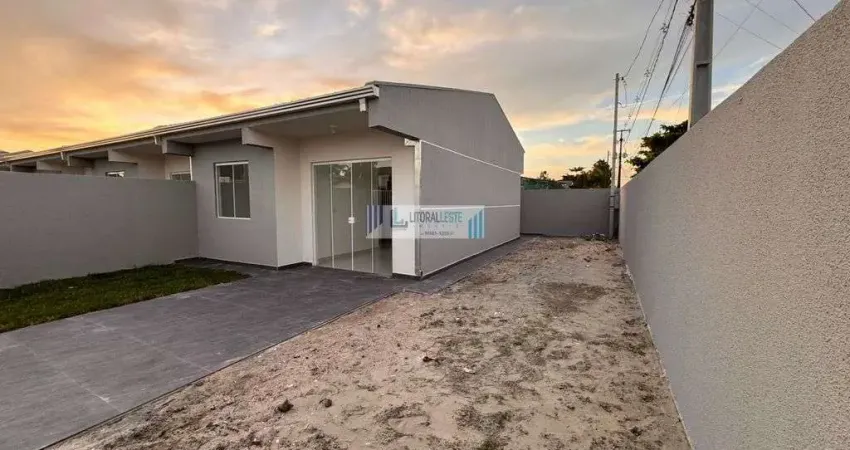 Residência de esquina, com excelente acabamento - 2 dormitórios sendo uma suíte.