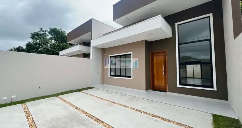 Residência nova com excelente acabamento - 3 dormitórios / suíte - piscina.