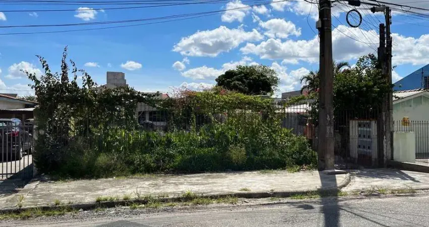 Casa Residencial com 3 quartos  à venda, 127.60 m2 por R$699000.00  - Cajuru - Curitiba/PR