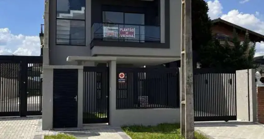 Sobrado triplex novo - de frente para a rua - sem geminação - à venda no hauer.