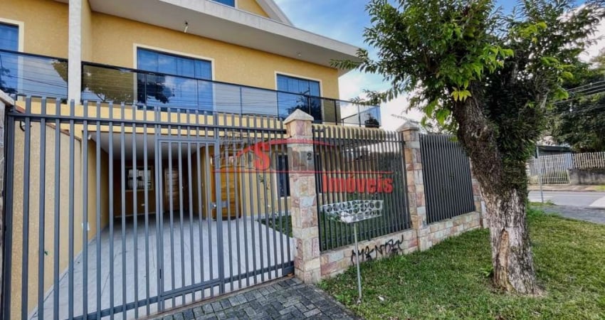 Sobrado com 3 quartos  para alugar, 227.00 m2 por R$3200.00  - Cajuru - Curitiba/PR