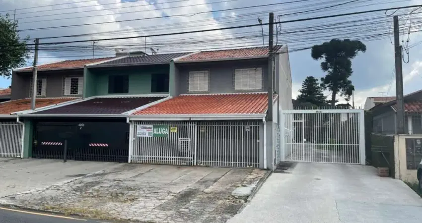 Sobrado duplex - de frente para a rua - semi-mobiliado - para locação no boqueirão.