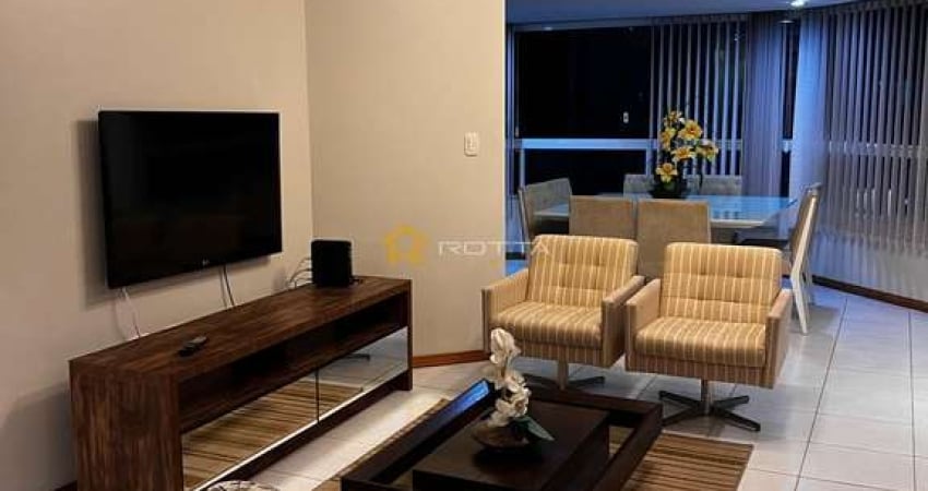 Belo apartamento com 3 quartos e quadra mar na Barra Sul